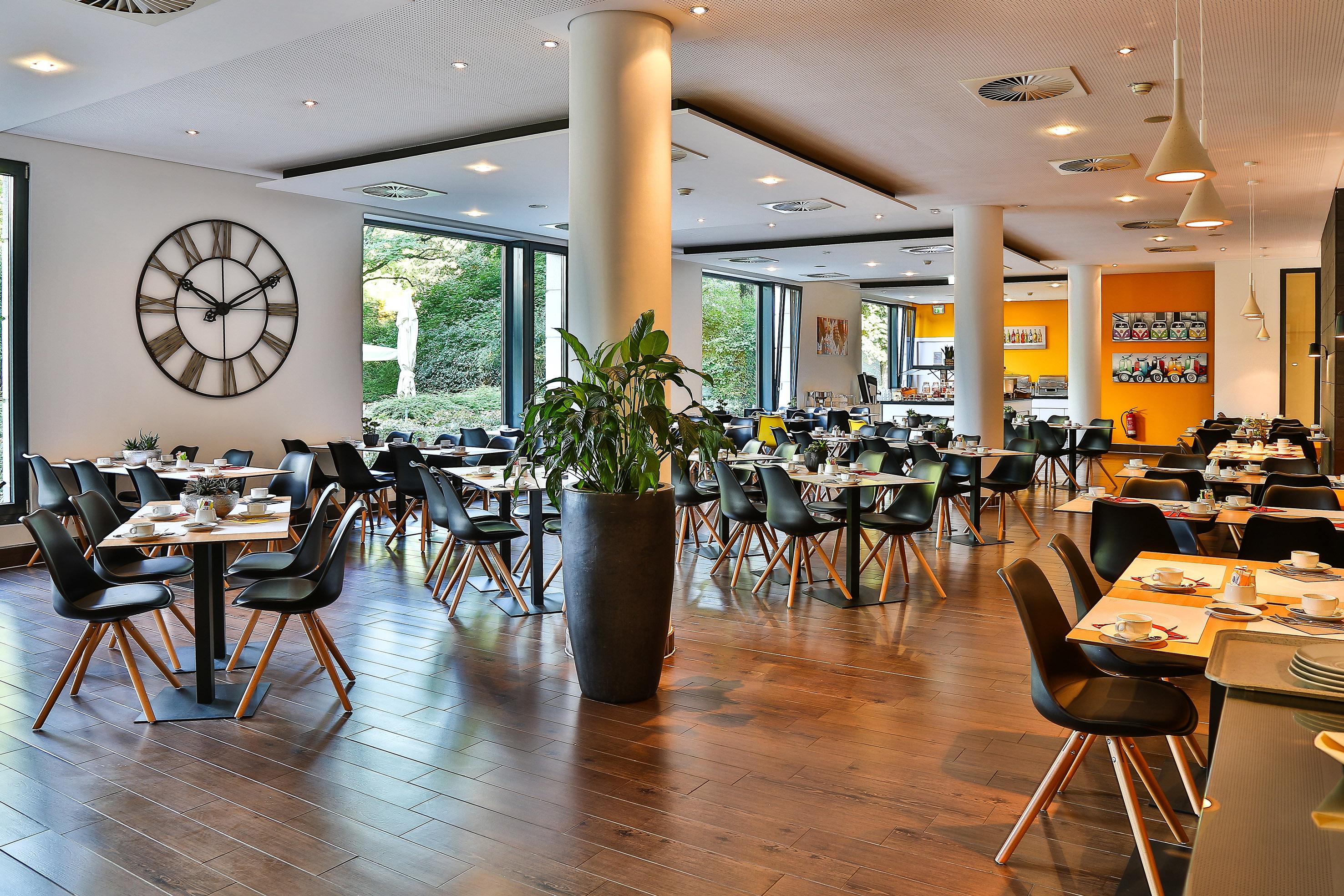 Hotel Frankfurt Messe Affiliated By Melia 4*